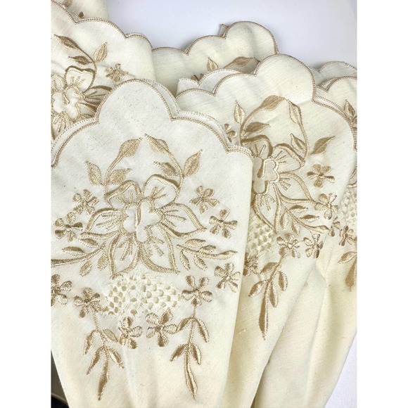 Boho Chic Cowrie Shell Napkin Rings - Set of 6 | Embroidered Ivory Napkin set - Picture 8 of 14